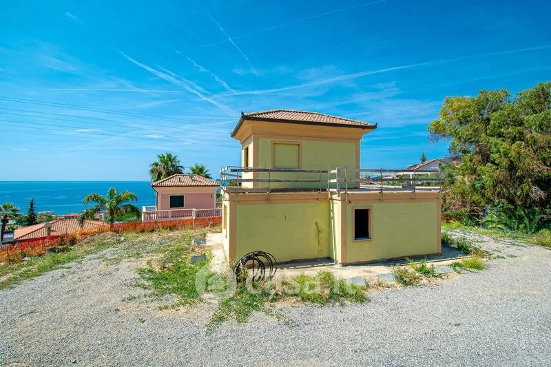 Esterno - Villa with Balcony in Ospedaletti