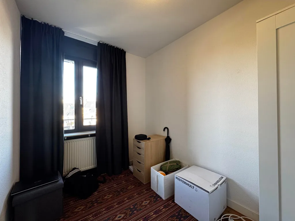 Magamistoad - 3-Bedroom Apartment in Eindhoven's Green Area