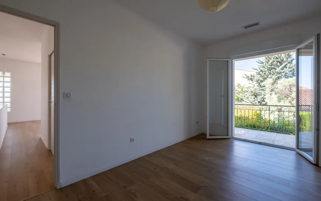 Toad - Two-Appartment House with Garden in Forcalquier