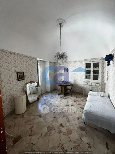 Magamistoad - Independent 3-Level Apartment in Regalbuto