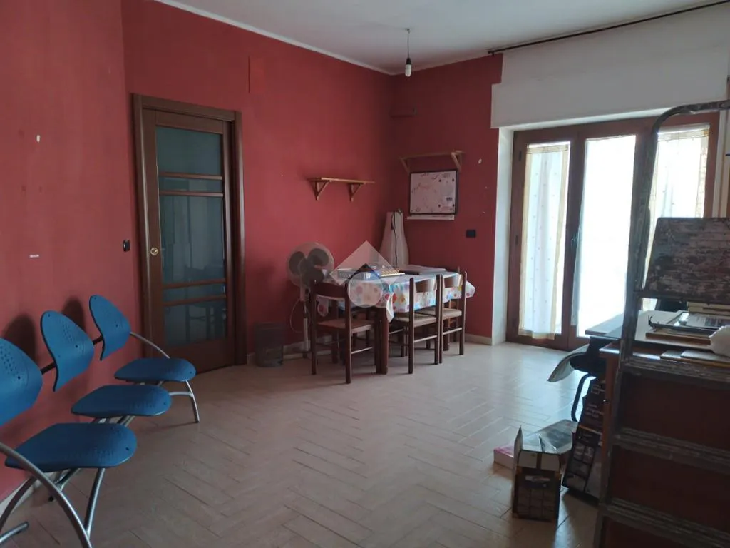 Salle à manger - Apartment with Balcony in Castrolibero