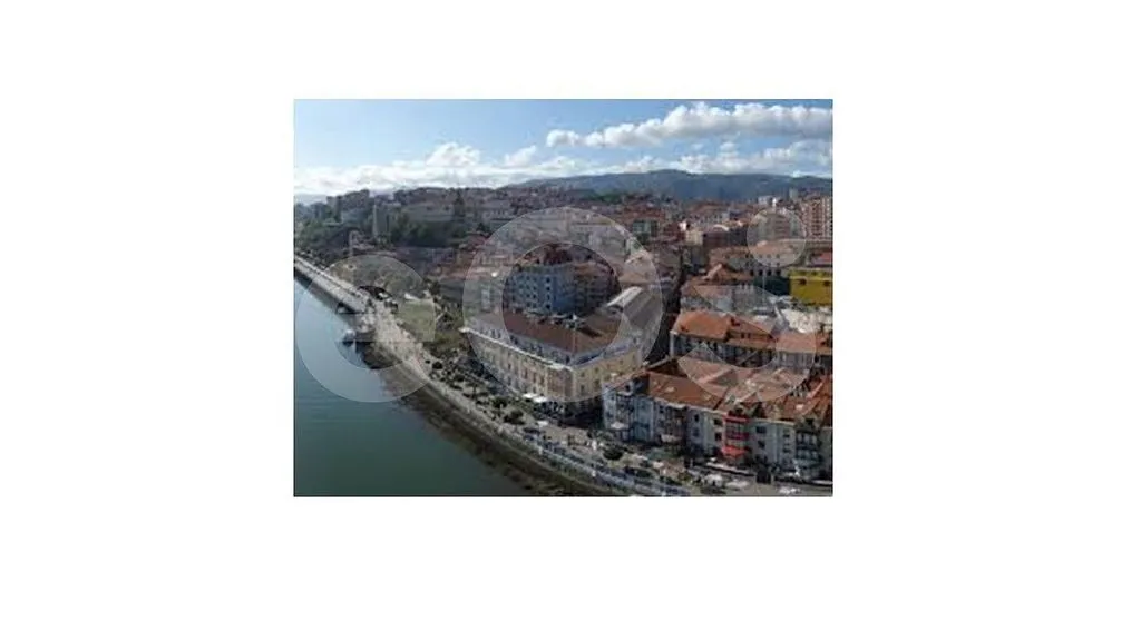 Apartment with Balcony in Portugalete