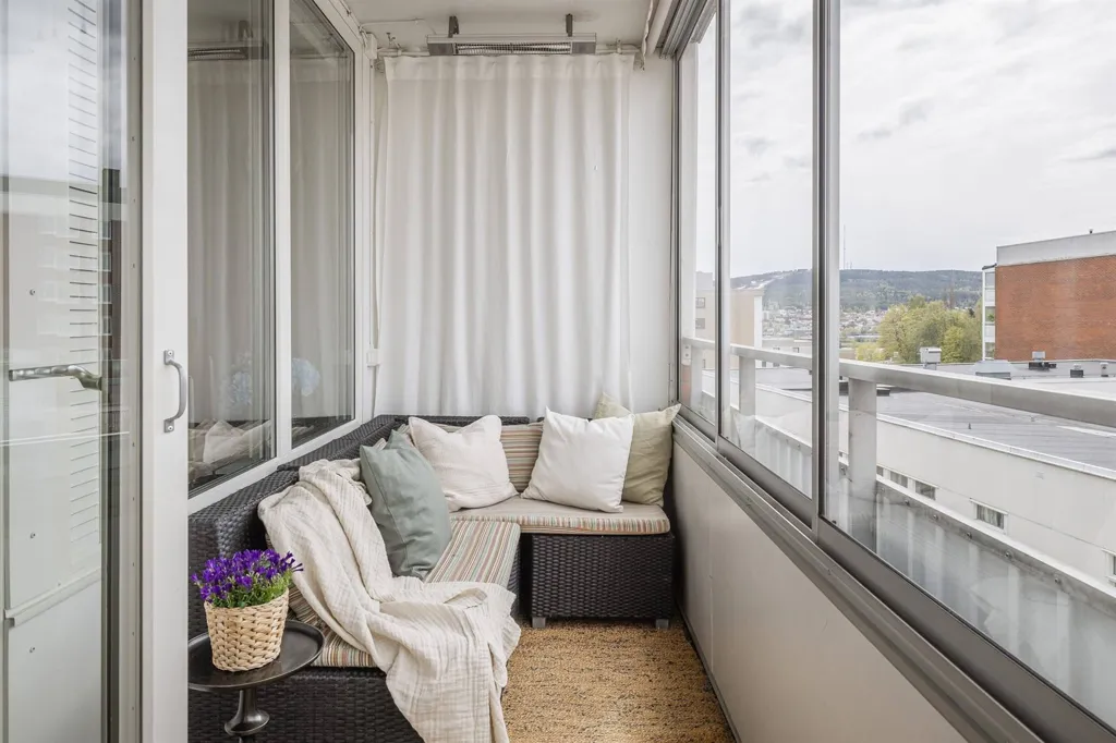 Balcony - Apartment with Balcony in Sundsvall