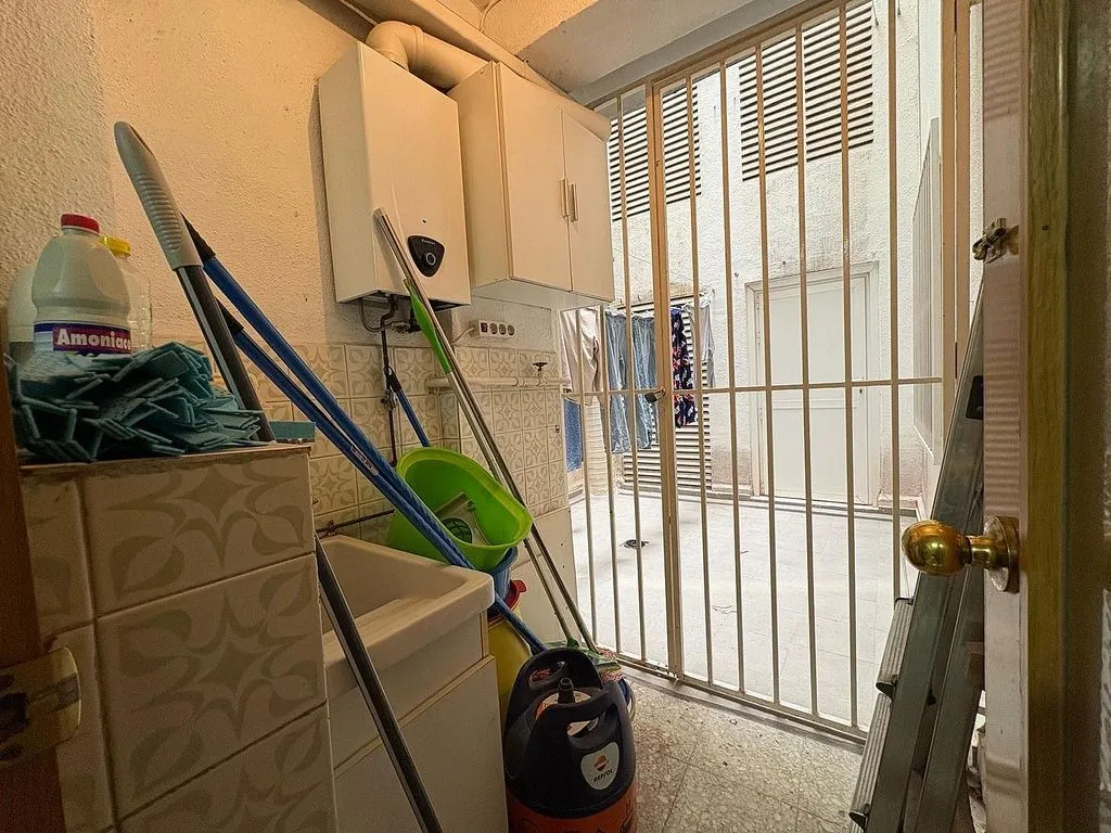 Buanderie - 3-Bed Apartment with Balcony in Benidorm