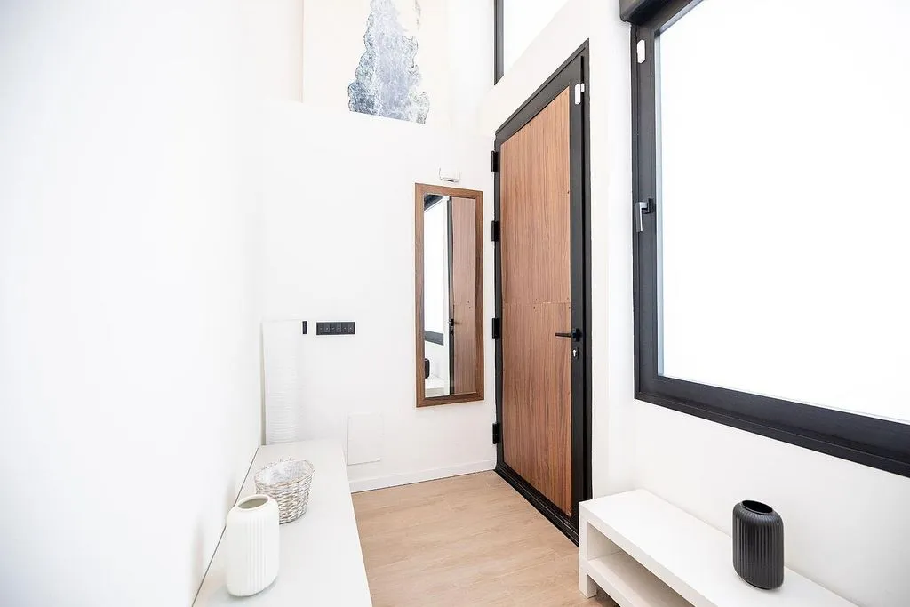 Esik - Ample Loft with Garage in Retiro, Madrid