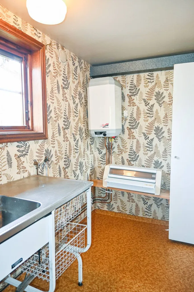Kitchen - Villa with Terrace in Algutsboda