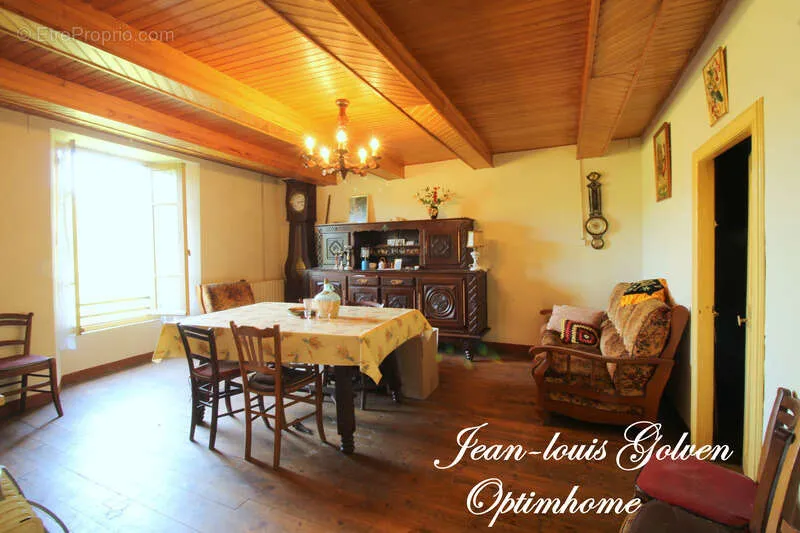Salle à manger - Maison à Rénover avec Jardin à Saint-Ygest