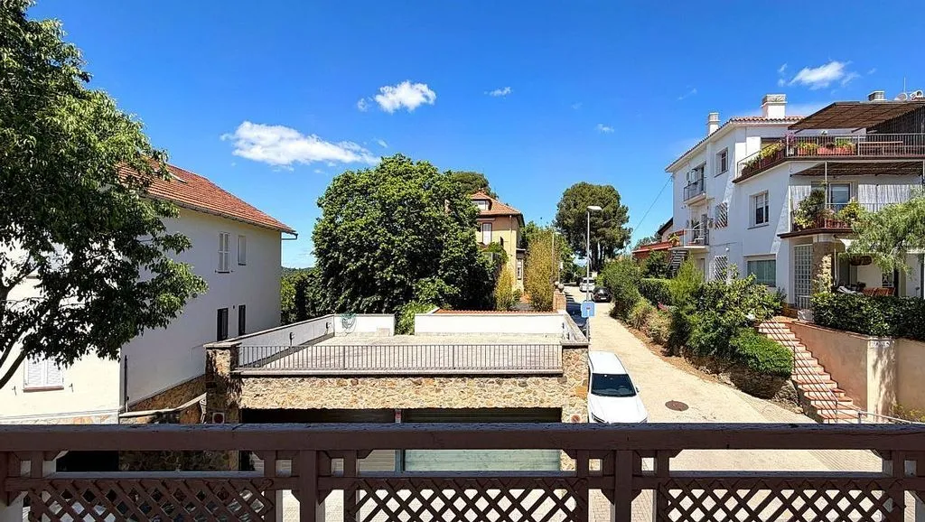 Rõdu - Chalet with Garden and Terrace in Vallvidrera