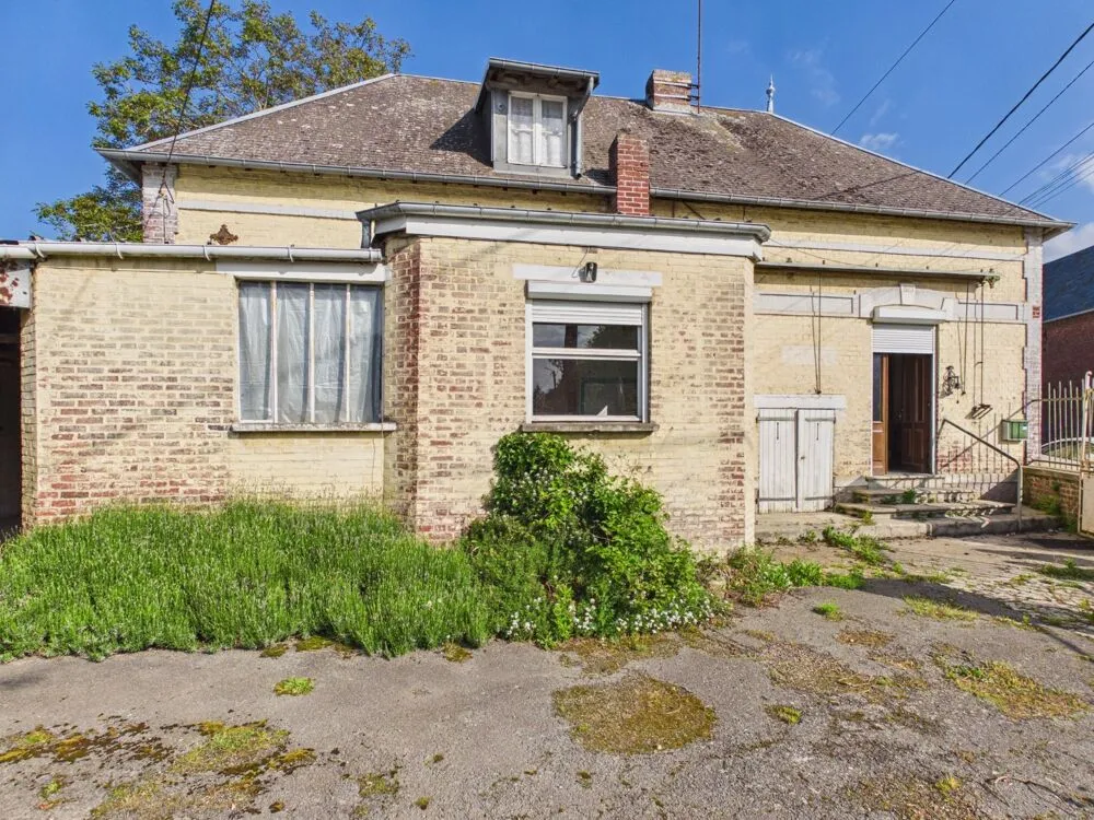 Välivaade - Charming House with Garden in Billancourt