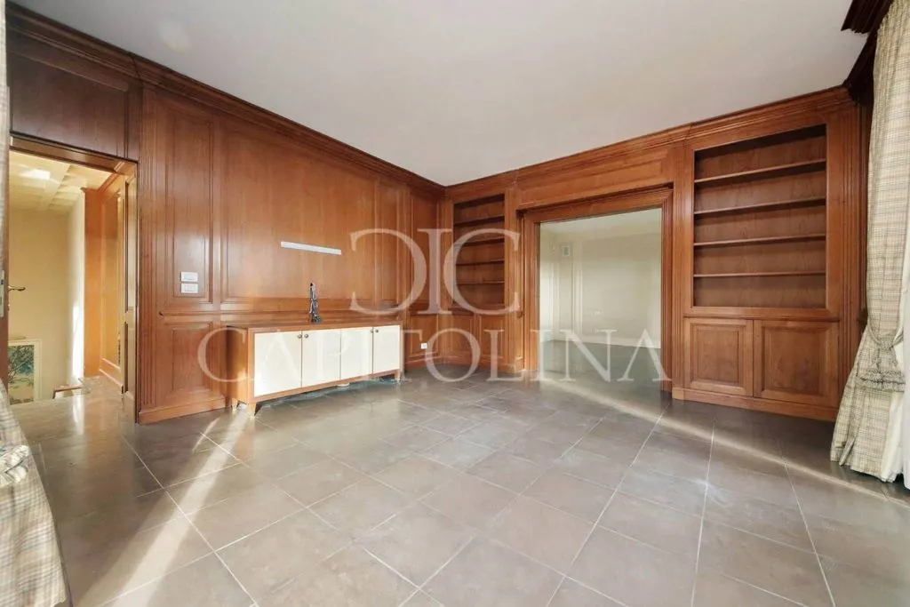 Studio - Luxury Villa with Private Garden in Rome
