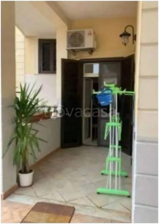 hallway_entrance