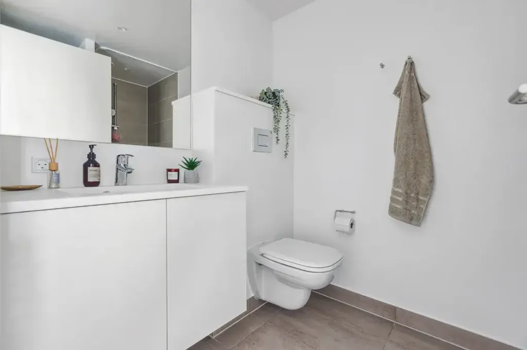Vannitoad - 3-Bed Flat with Balcony in Odense
