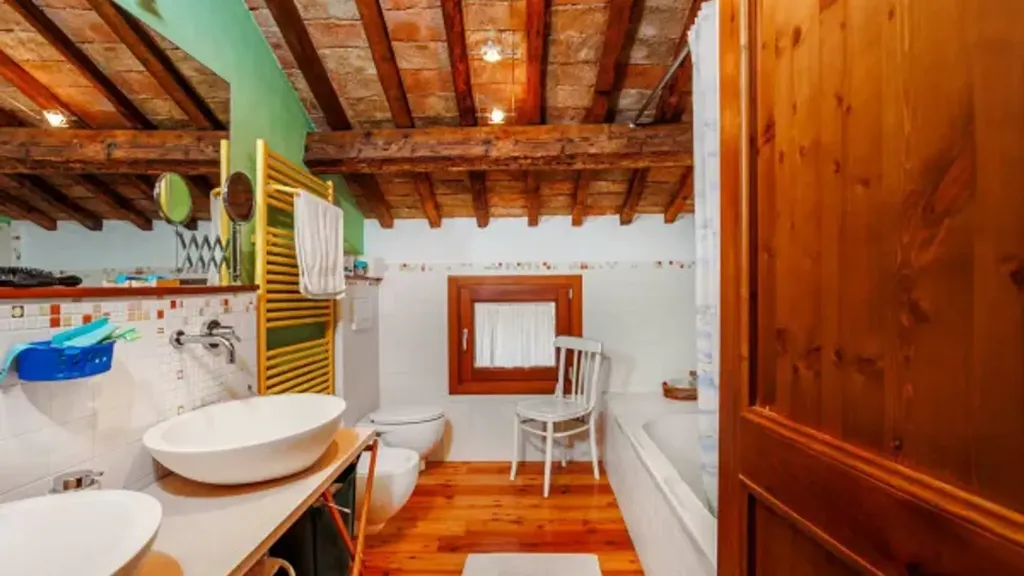 Vannitoad - Rustic House with Portico near Treviso