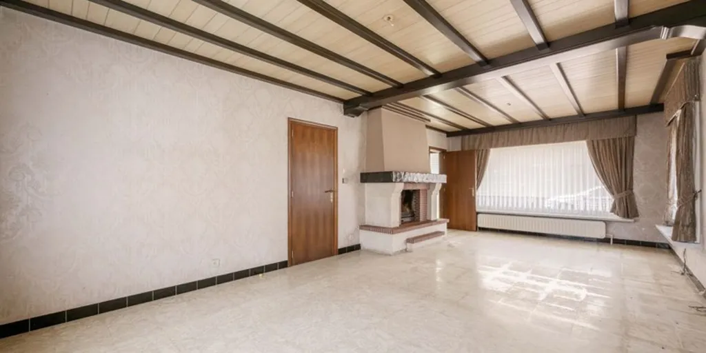 Séjour - Bungalow à rénover avec jardin à Wakken
