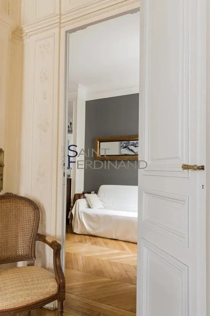 Elutuba - Luxury Duplex Flat with City View in Monceau