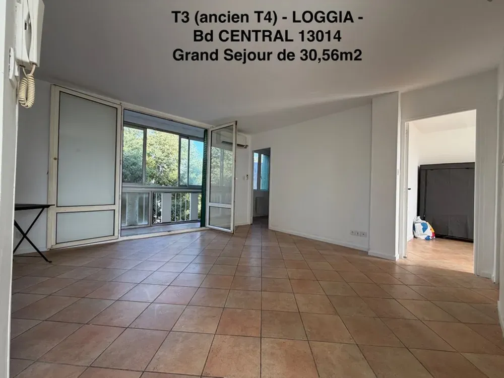 Soggiorno - Bright 3-Bedroom Apartment with Loggia in Marseille