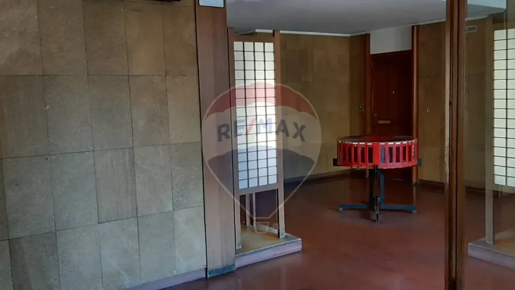 Esik - Ground Floor Apartment with Terrace in Palermo