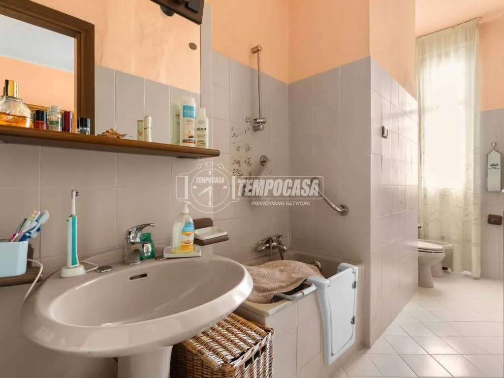 Salles de bain - Trilocale with Central Location in Milan