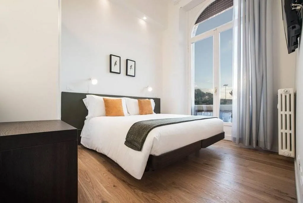 Magamistoad - 18-Bedroom Apartment with Panoramic Views in Florence