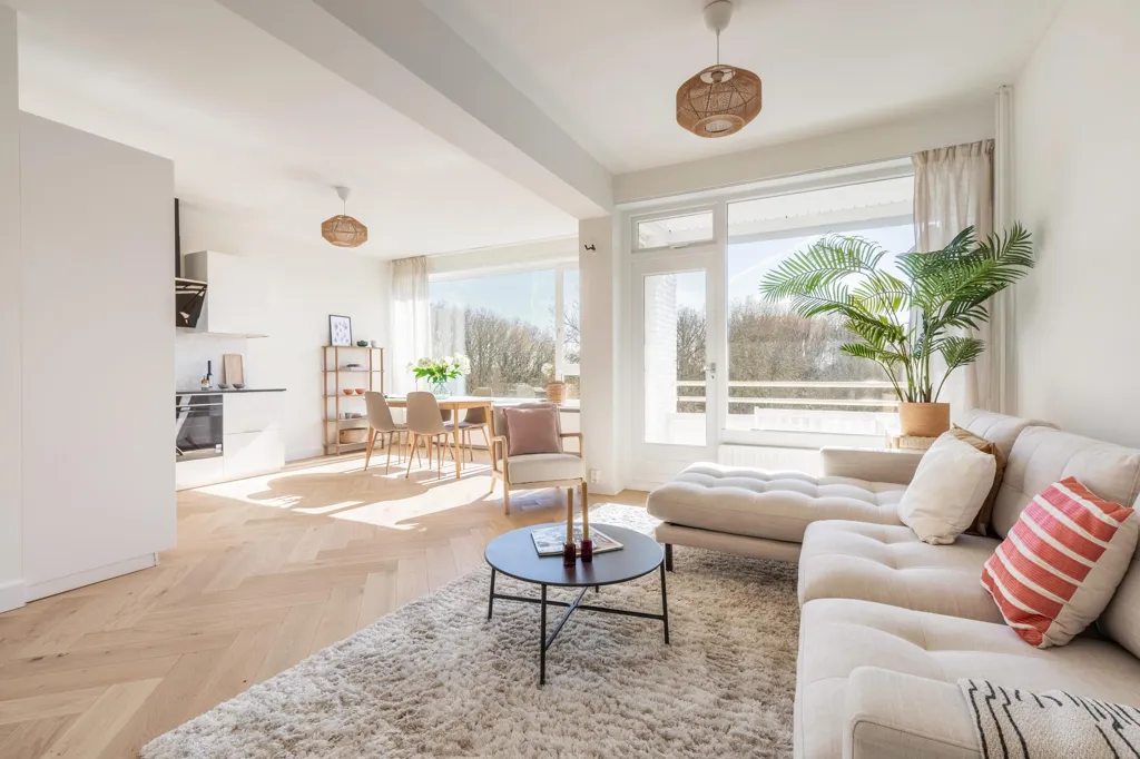 Soggiorno - Renovated Gallery Flat with Balcony in Amsterdam