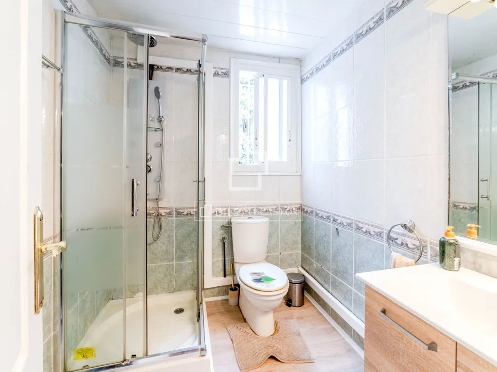 Vannitoad - Six-Bedroom House with Pool in Levantina