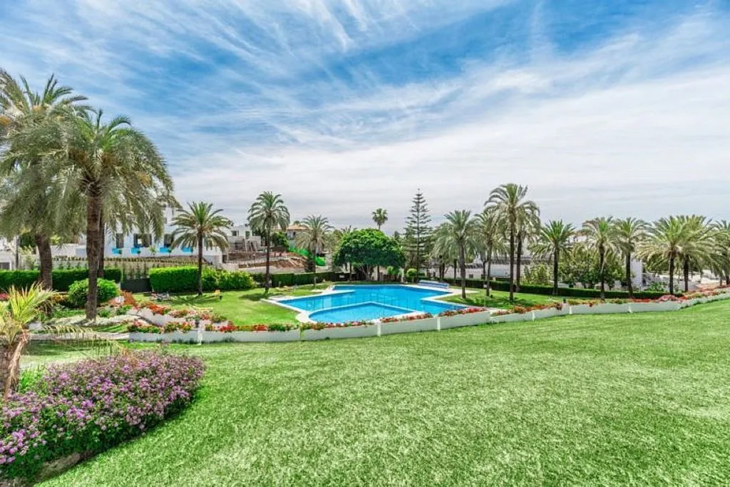 Jardin - Apartment with Pool in Nueva Andalucía