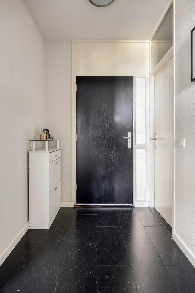 Esik - 3-Bedroom Apartment with Balcony in Eindhoven
