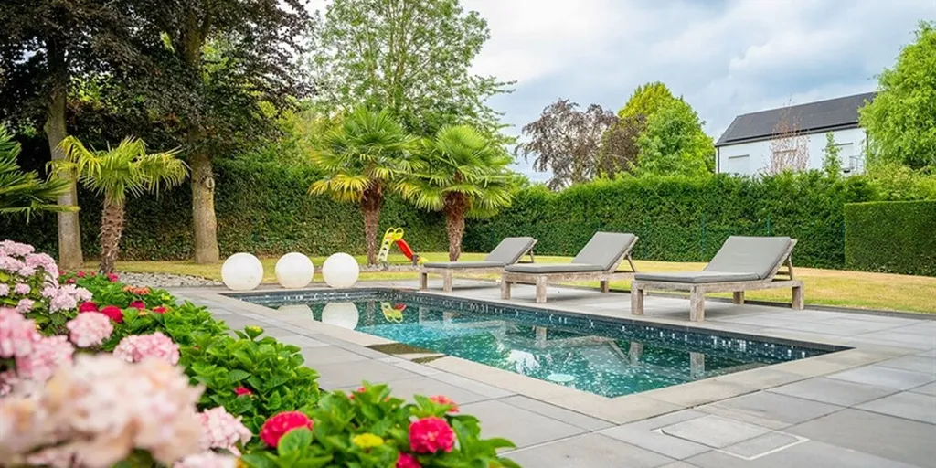 Bassein - Villa with Indoor Pool in Mouscron