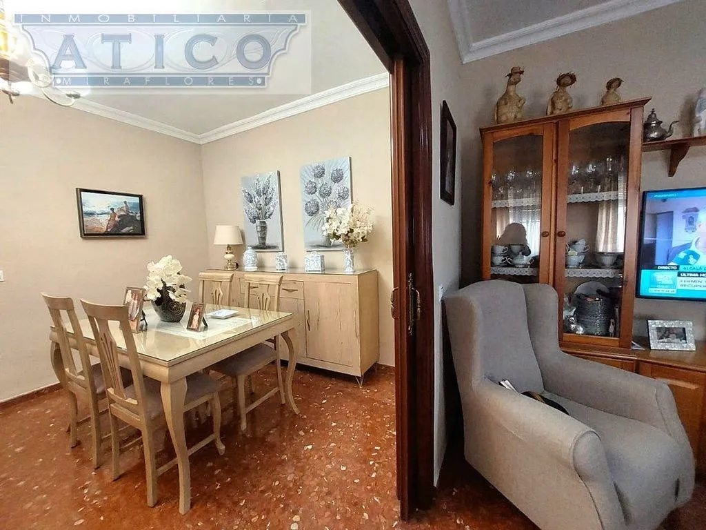 Salle à manger - Apartment with Terrace in Carmona Road Area