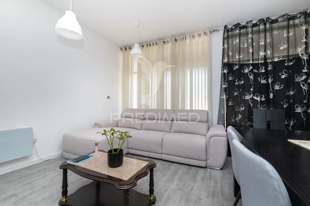 Séjour - Converted Shop Apartment near Braga