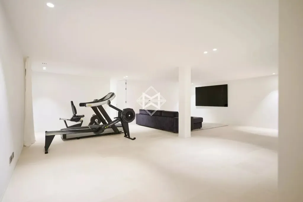 Pièces - Villa Luxueuse avec Piscine à Saint-Tropez