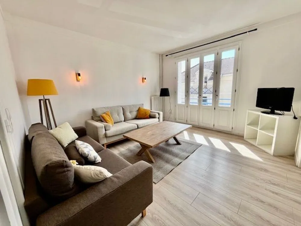 Soggiorno - Spacious Apartment with Balcony in Troyes Centre