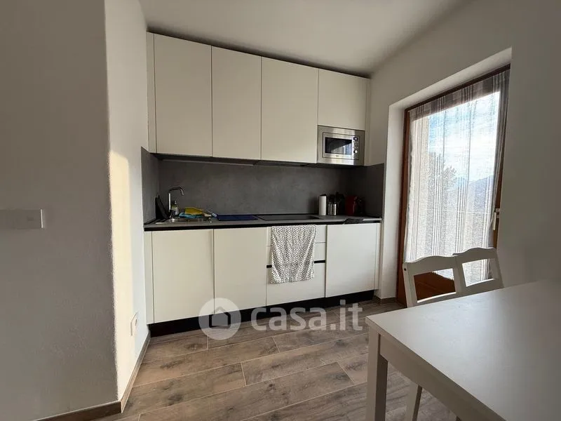 Cucina - Rustic Bilocale with Panoramic Terrace in Valdidentro
