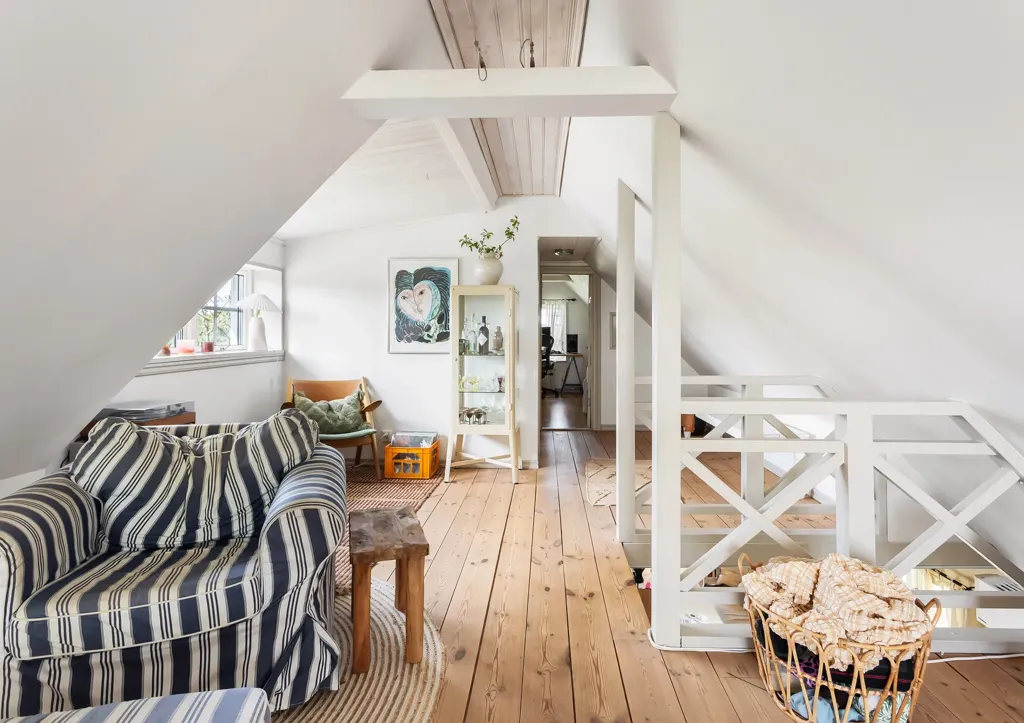 Pièces - Charming Farmhouse with Garden in Scania