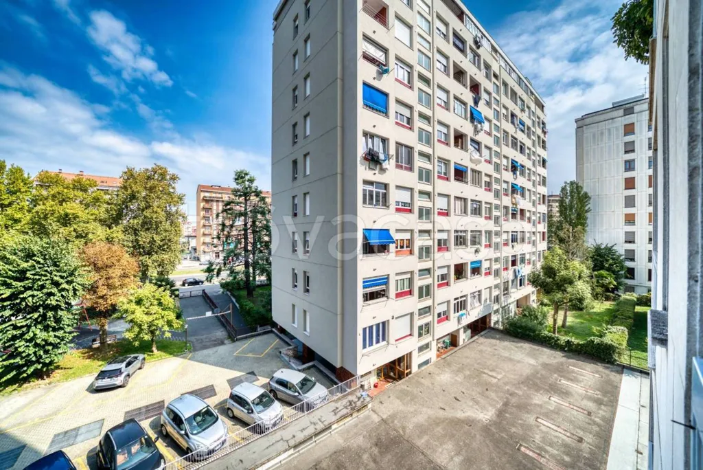 Välivaade - Newly Built Apartment with Balcony in Turin