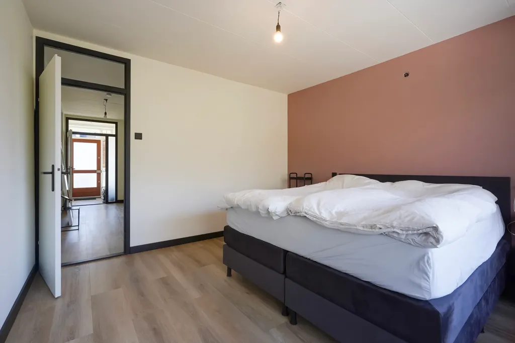 Chambres - 5-Bedroom Gallery Flat with Balcony in Leidschendam