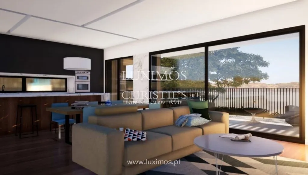 4-Bedroom Villa with Private Pool in Quarteira