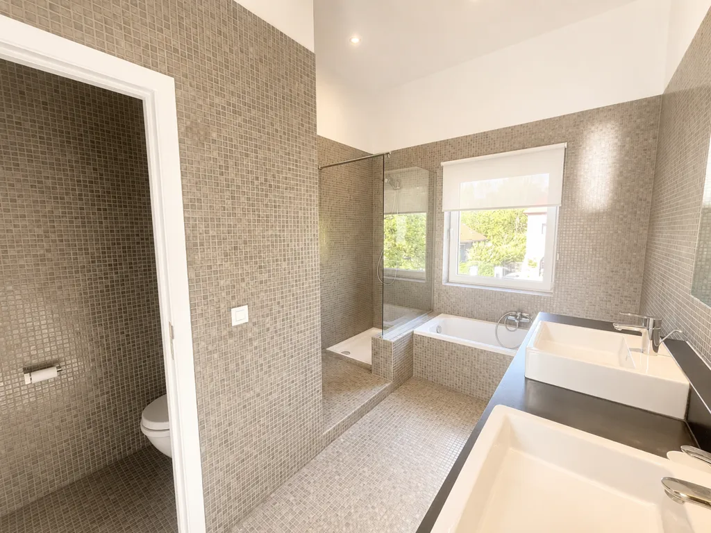 Salles de bain - Appartement avec Terrasse au Fort-Jaco à Uccle