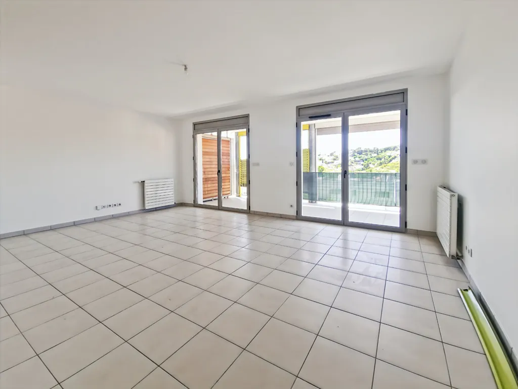 Living Room - Flat with Terrace in Marseille 13015