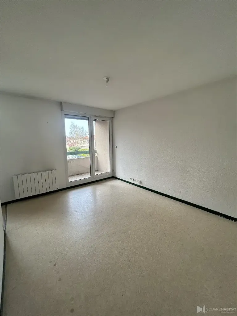 Pièces - Appartement avec Balcon près du Campus des Cézeaux