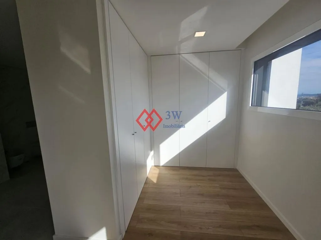 Hallway - Luxury House with Pool in Entroncamento