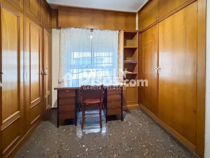Office - Apartment with Balcony in Albacete Centre