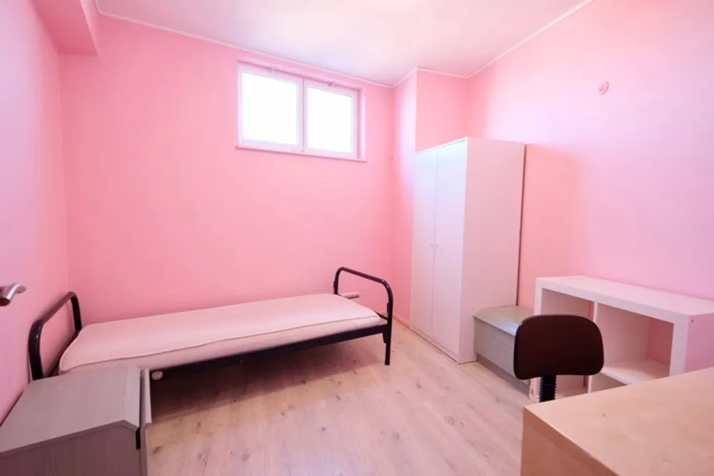 Chambres - Appartement à Rénover avec Ascenseur à Bruxelles