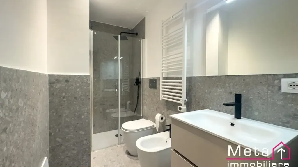 Salles de bain - Modern Flat with Concierge in Milan