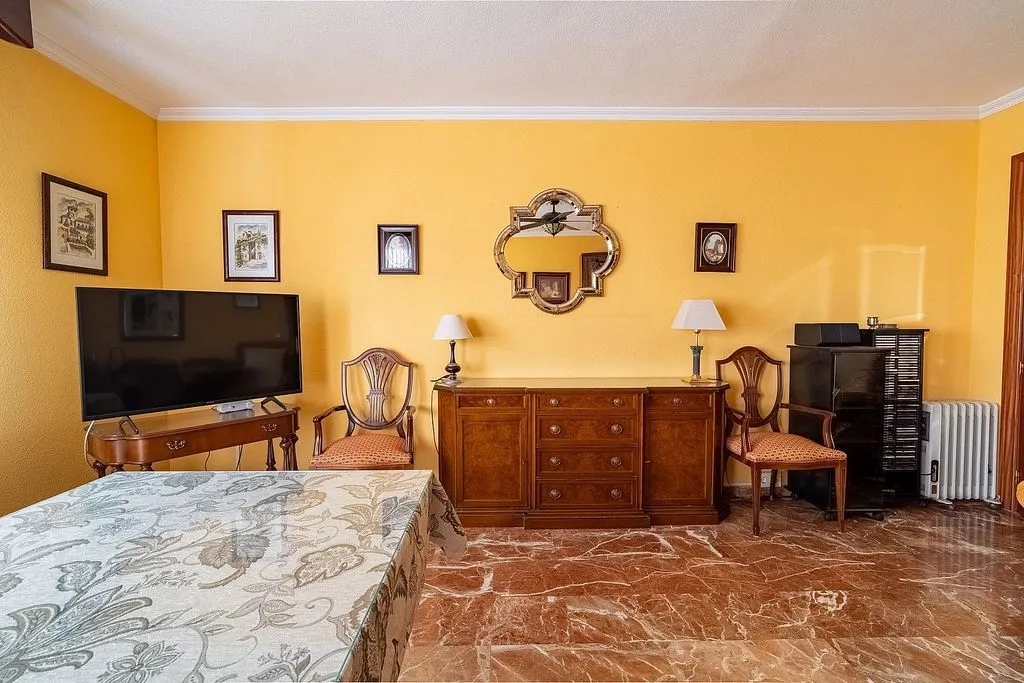 Söögituba - Apartment with Terrace in Pajaritos