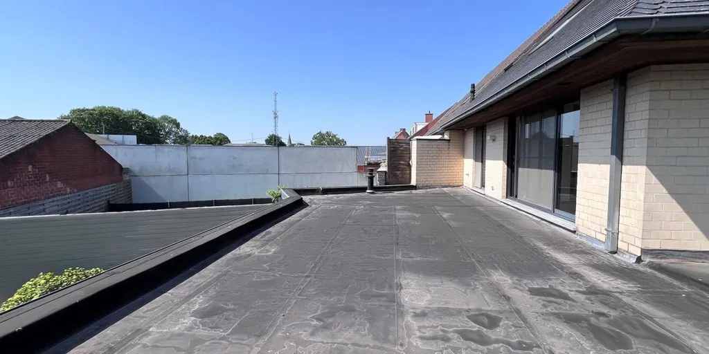 Terrasse - Maison Polyvalente avec Jardin à Zwevezele