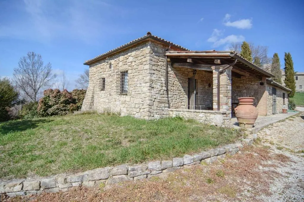 Exterior - Ancient Castle with Pool in Umbria
