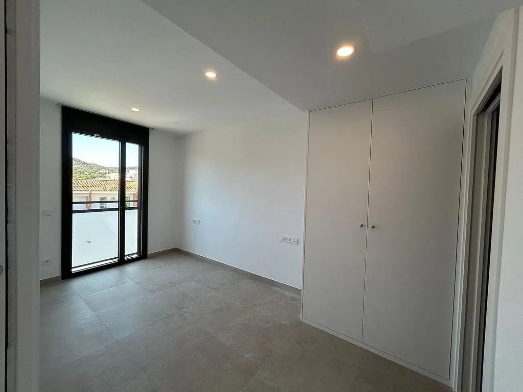 Toad - Ample Duplex with Terrace in Sant Pere de Ribes