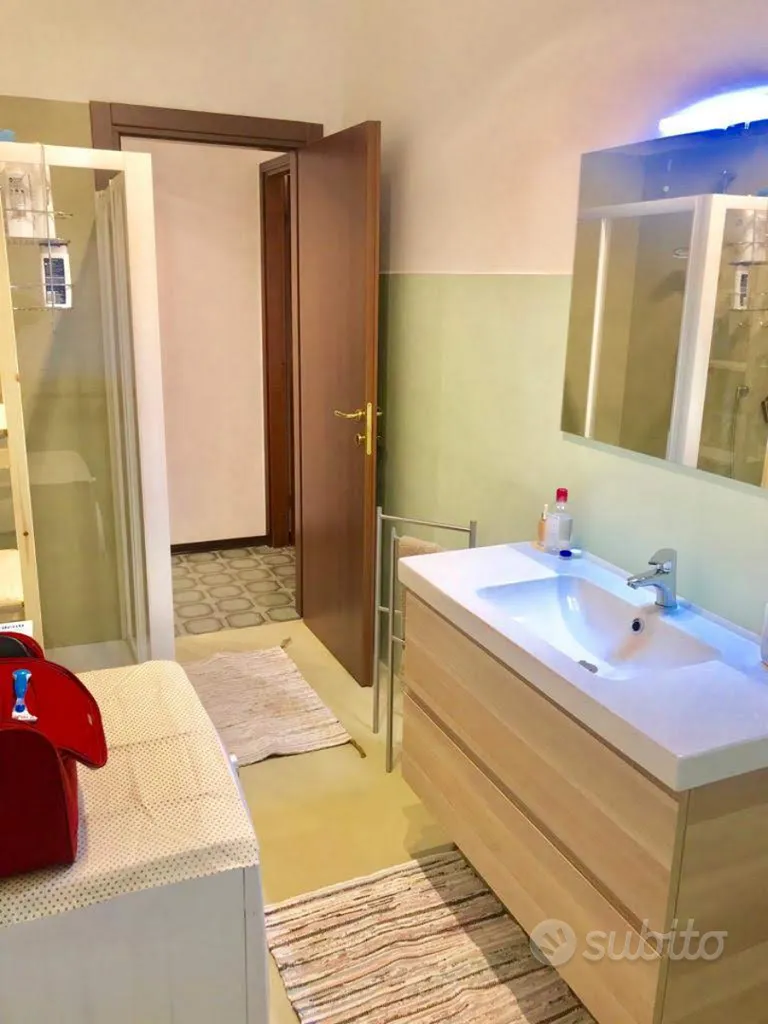 Vannitoad - Spacious Single Room with Balcony in Verona