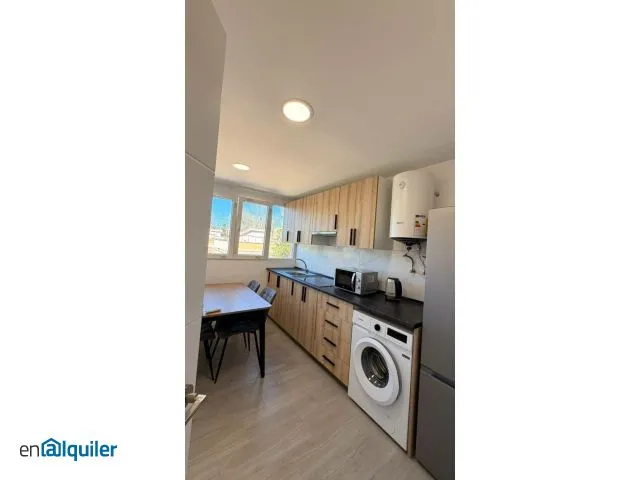 Cuisine - Bright Apartment with Air Conditioning in Beteró, Valencia